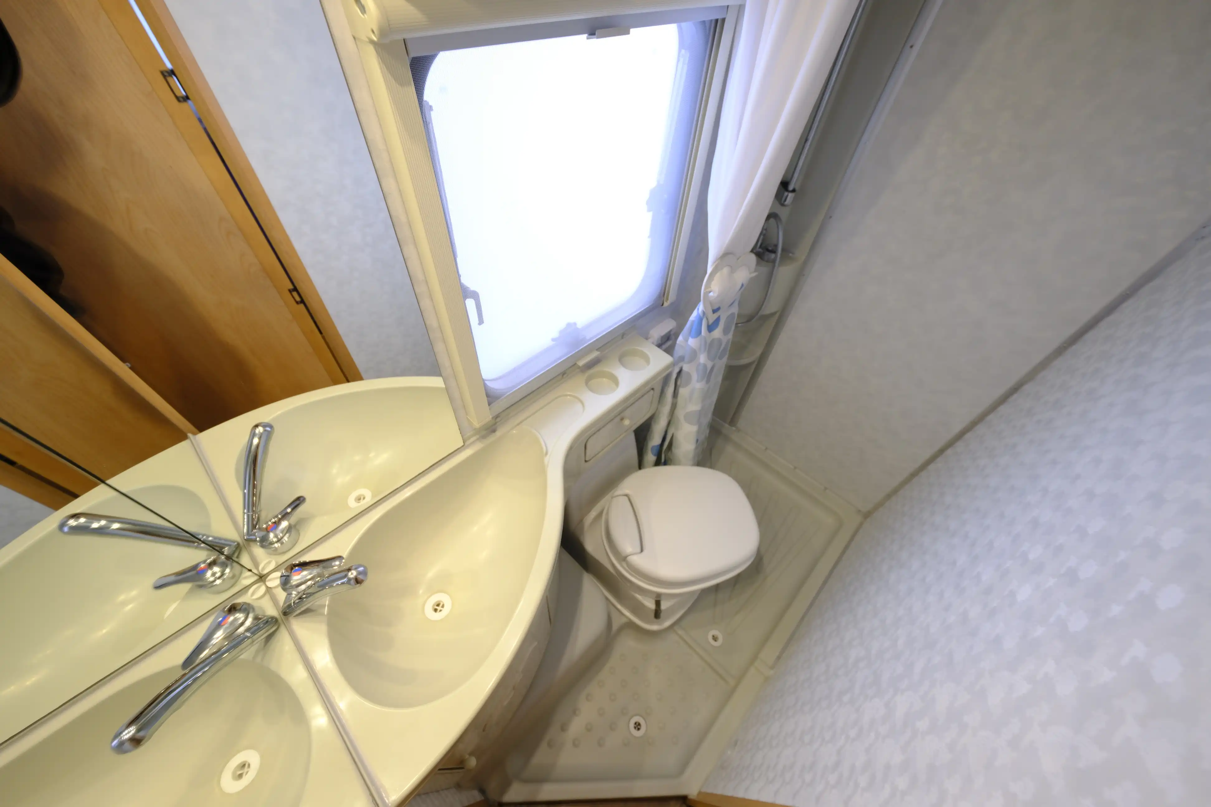 ADRIA Coral Serie70 573 DS - Ansicht 12